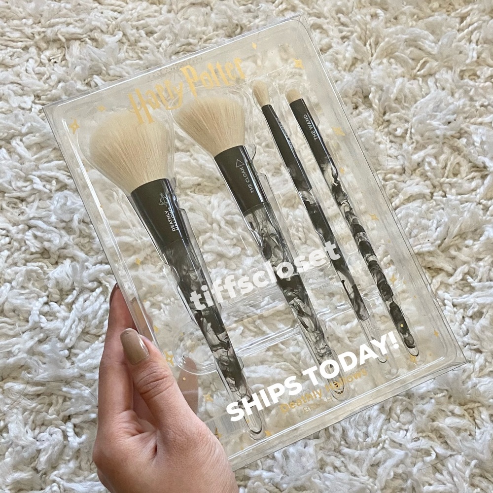 🆕 Harry Potter Deathly Hallows Brush Set